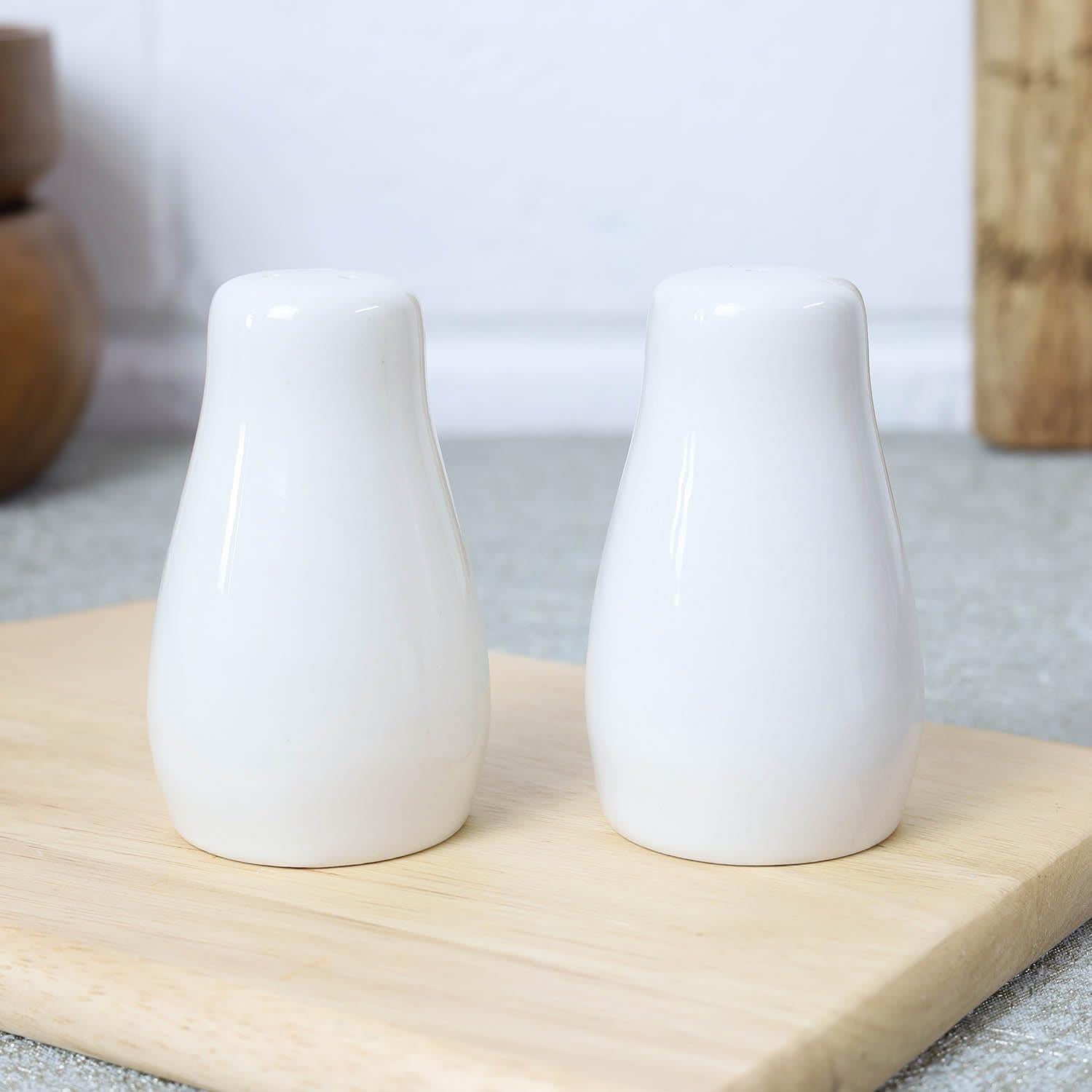 SOLAR WHITE PORCELAIN SALT & PEPPER SHAKER SET. DE7018