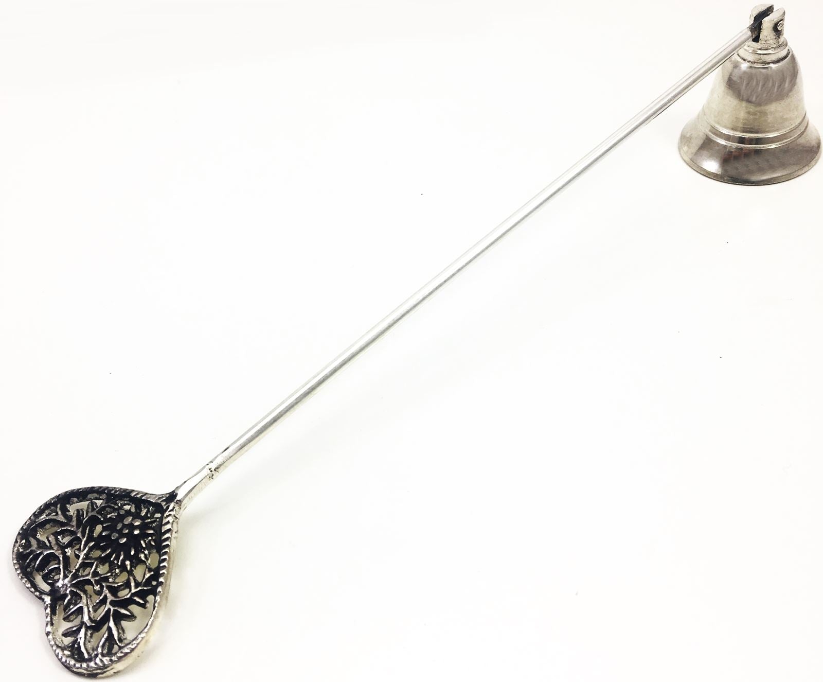 ANTIQUE SILVER HEART CANDLE SNUFFER. 15045 \\\15045