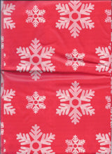 RED WHITE SNOWFLAKES PLASTIC TABLE COVER 54 X 72 551660. PM505030