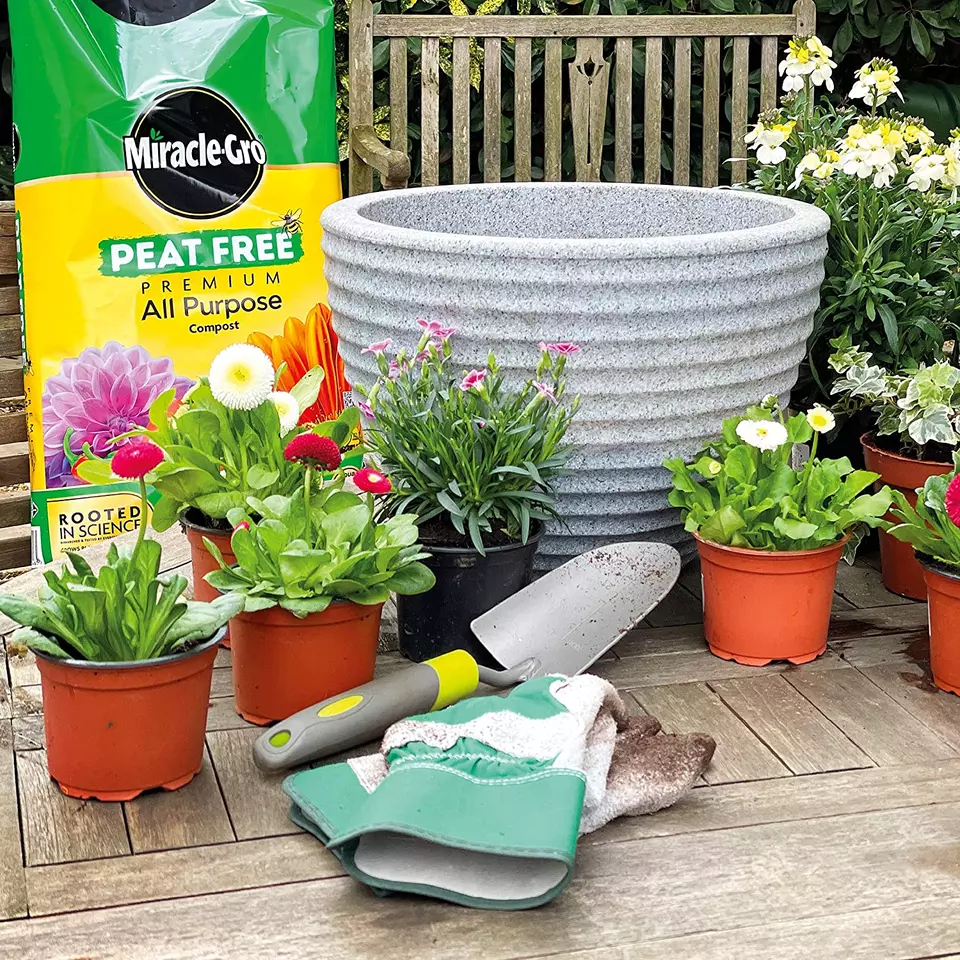 MIRACLE-GRO PREMIUM ALL PURPOSE PEAT FREE COMPOST 75LTR