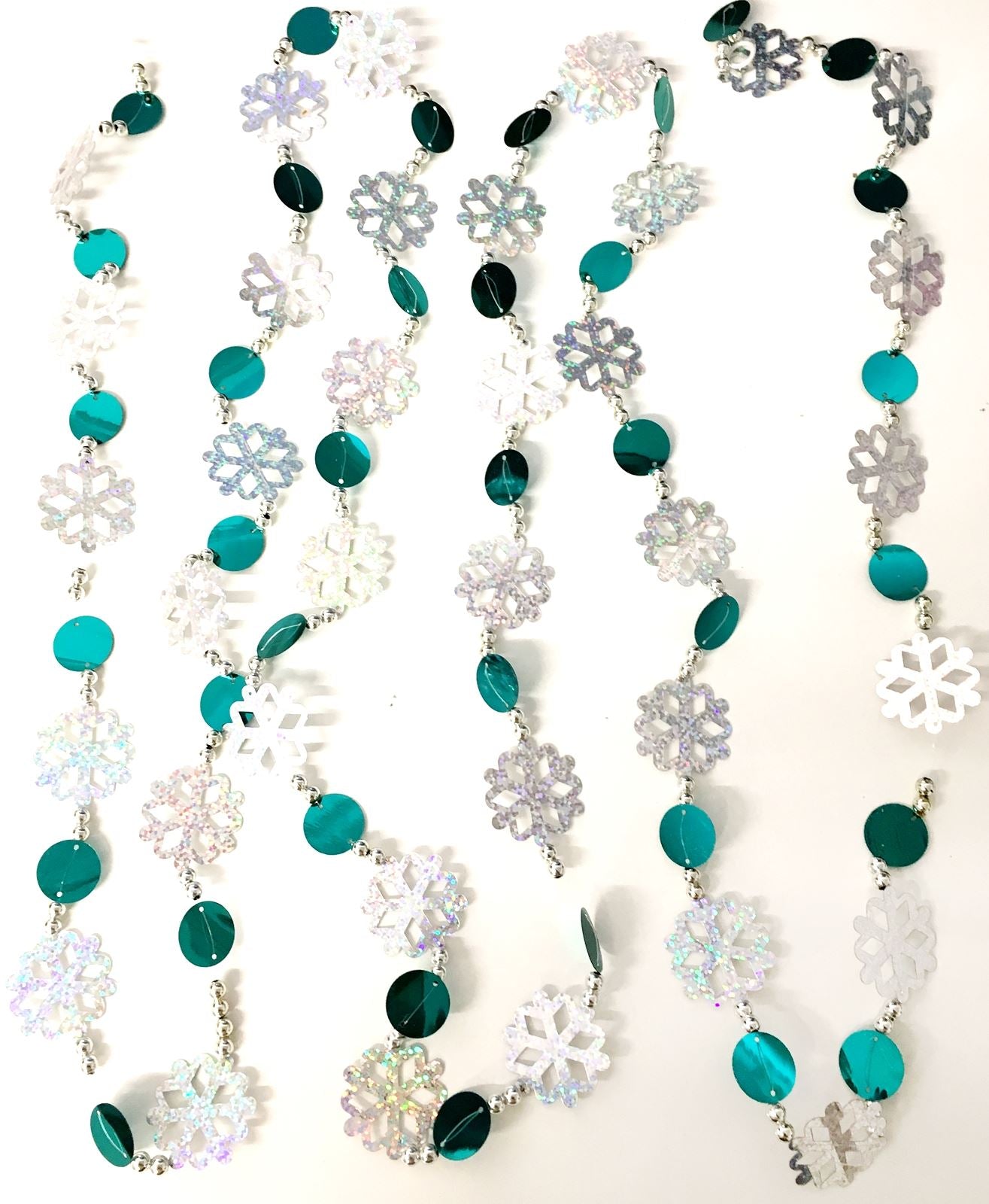 9FT DECORATIVE SNOWFLAKE GARLAND LASER SHINY FINISH. 451180 \\\451180