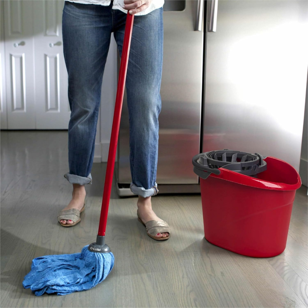 TONKITA 13L MOP BUCKET WITH WRINGER. TK085412
