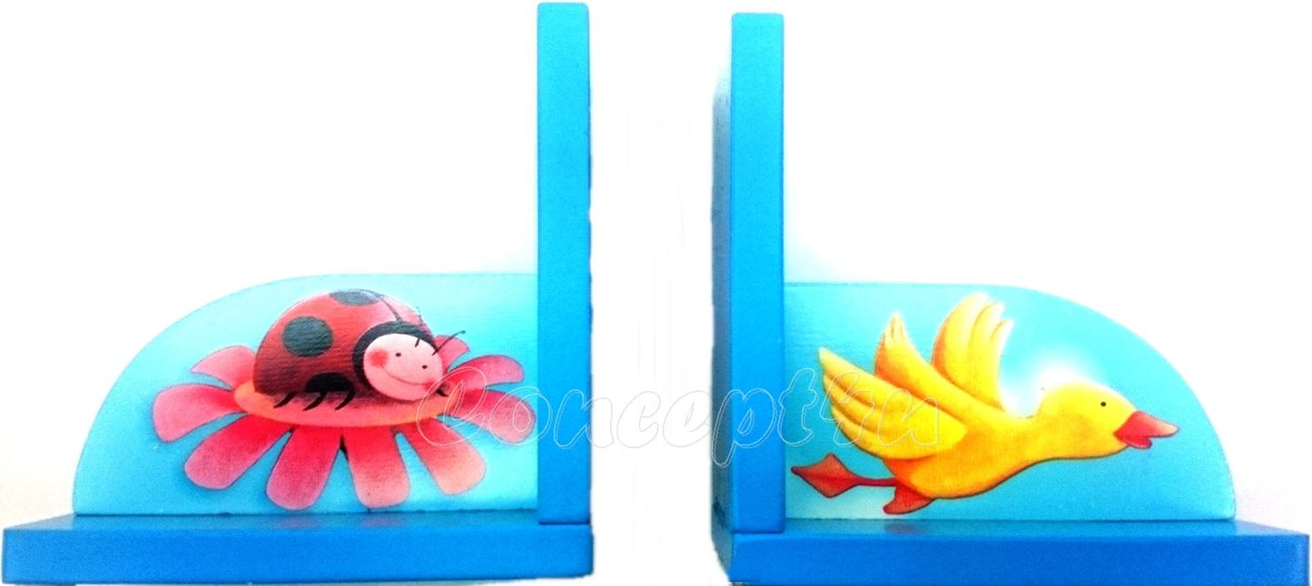 BLUE WOODEN BOOK END HOLDER FOR KIDS. 7141995 \\\7141995