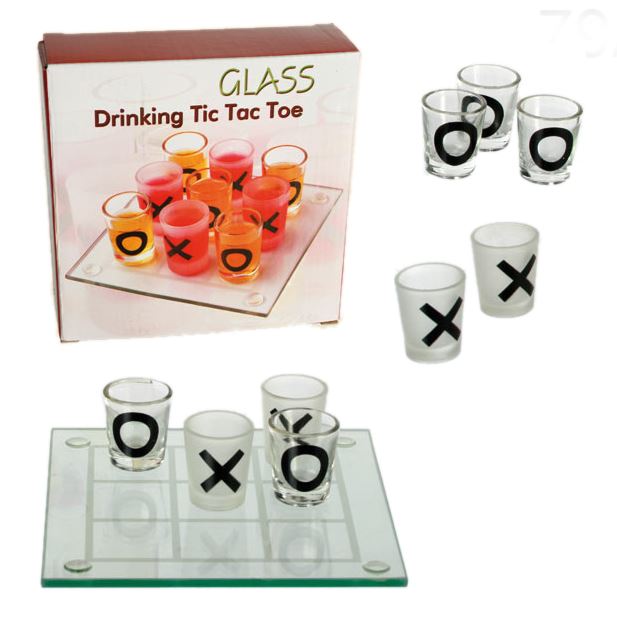 TIC TAC TOE DRINKING GAME WITH 9 GLASSES. 793967 \\\793967