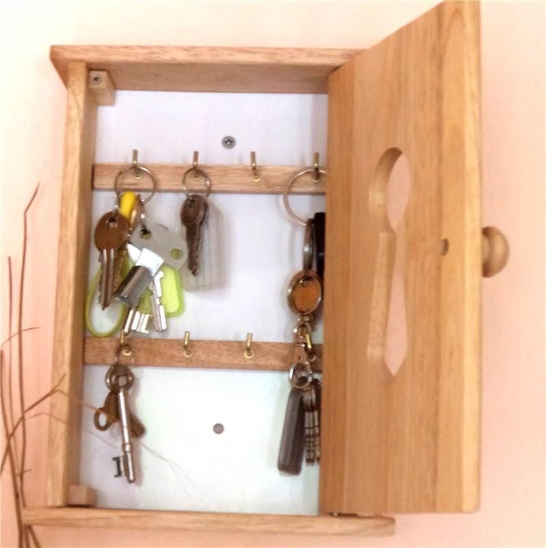 APOLLO WOODER KEY CUPBOARD. AP6820 \\\AP6820