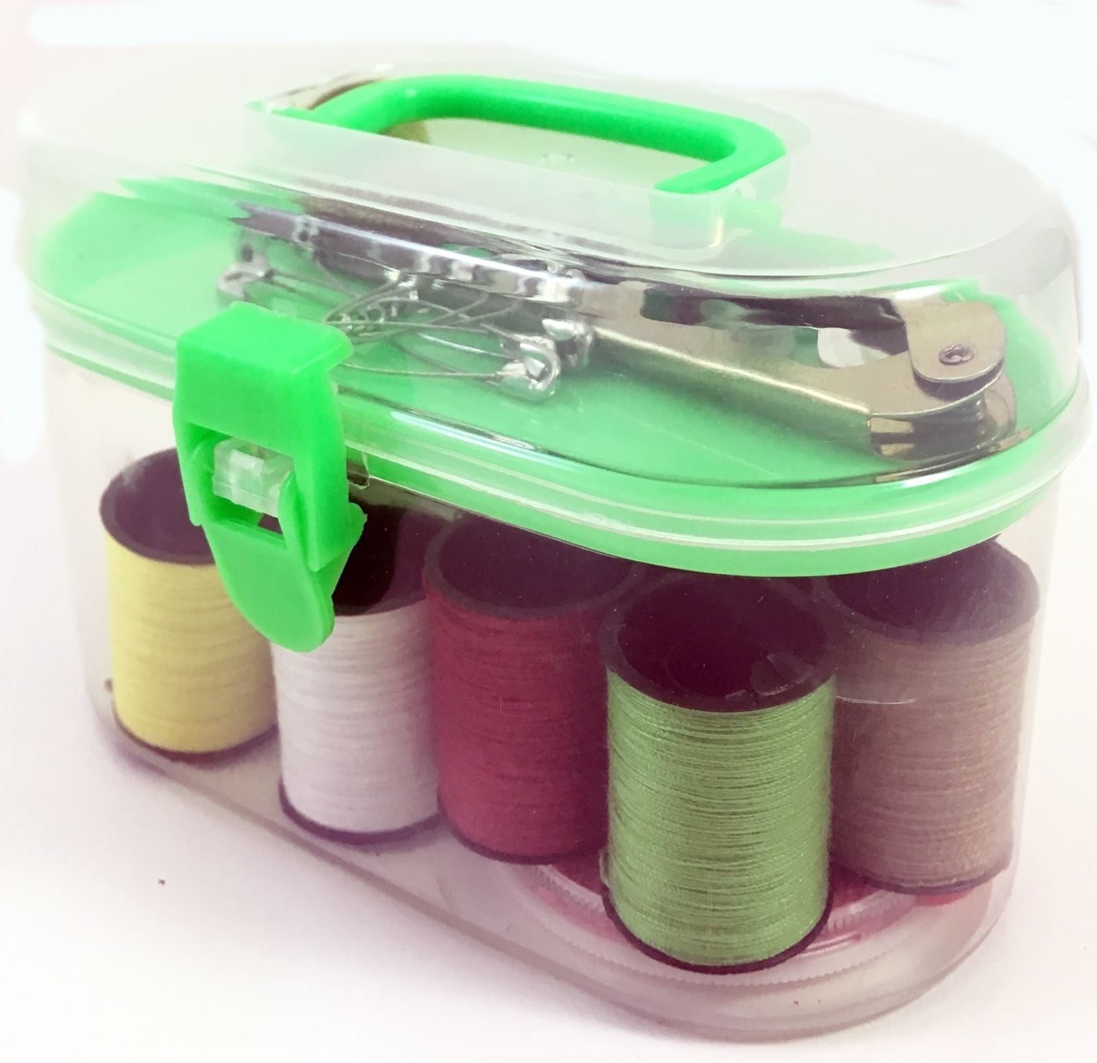 SEWING KIT IN PLASTIC BOX. AR013 \\\AR013