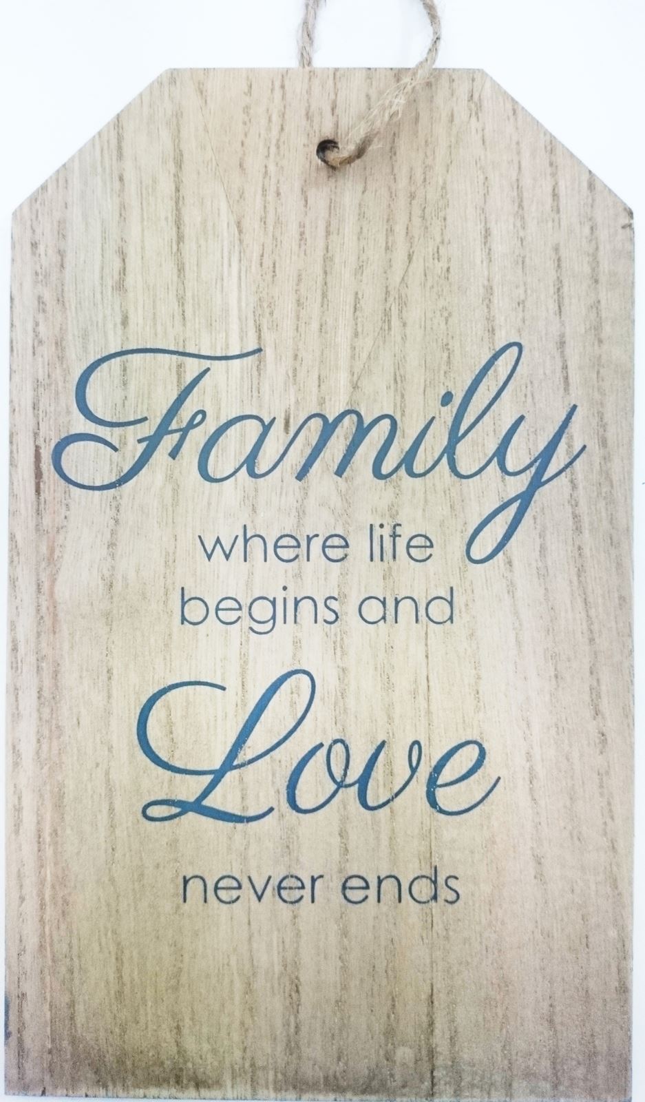 HANDCRAFTED WOODEN HANGING DECORATION FAMILY. BG0129FAMILY \\\BG0129FAMILY