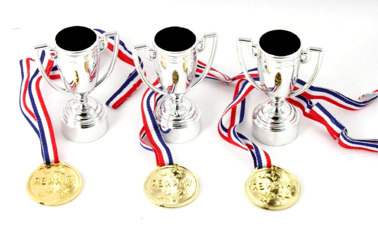 SILVER PARTY TROPHY GOLD MEDAL SET NOVELTY GAMES PARTIES KIDS CHILDREN. DGI1853 \\\DGI1853