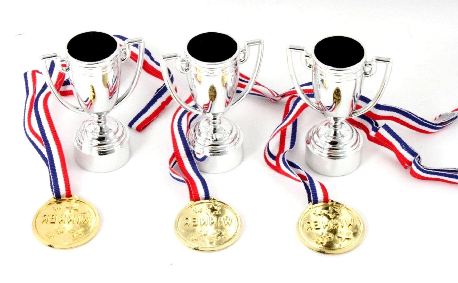 SILVER PARTY TROPHY GOLD MEDAL SET NOVELTY GAMES PARTIES KIDS CHILDREN. DGI1853 \\\DGI1853