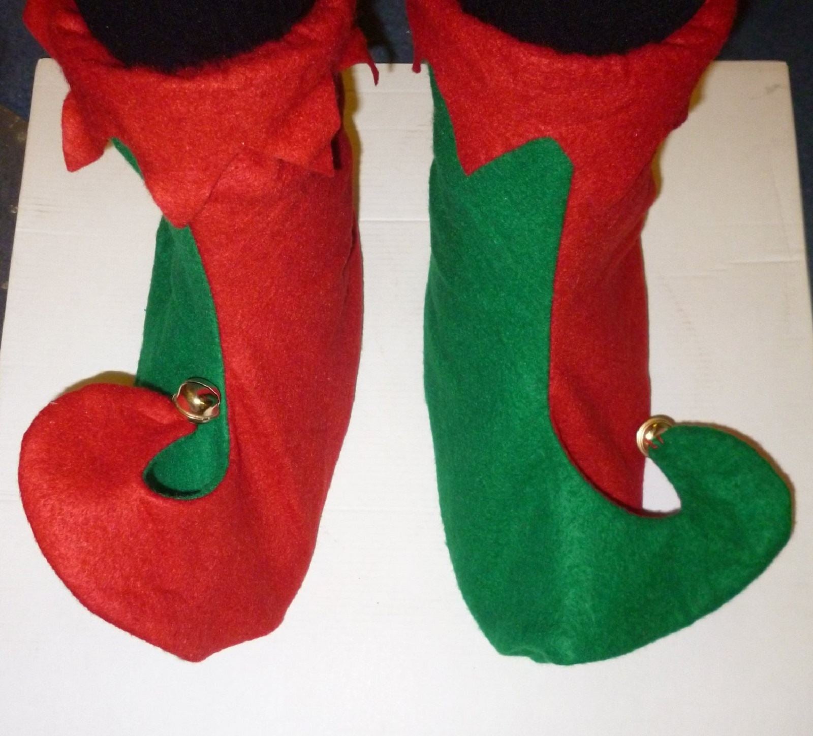 31CM ELF SHOES WITH BELLS ELF DRESS UP CHRISTMAS FANCY DRESS. DP53463 \\\DP53463