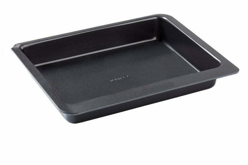 PYREX MAGIC RECTANGULAR ROASTER 26CM X 19CM. MG26RR6 \\\KD02549