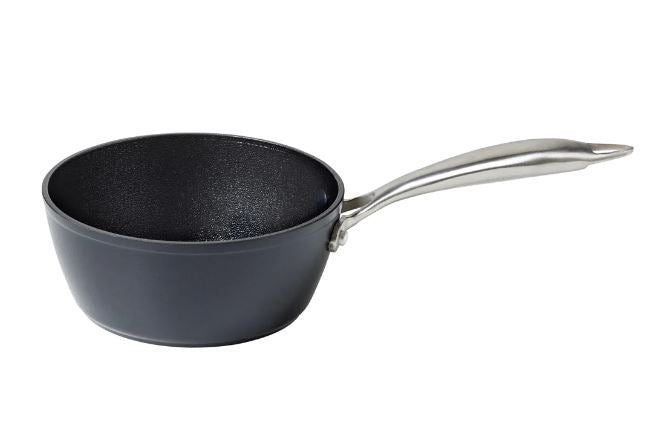 PYREX ZERO SCRATCH ALUMINIUM SAUCEPAN WITH LID 20CM. ZC20BPX \\\KD02564