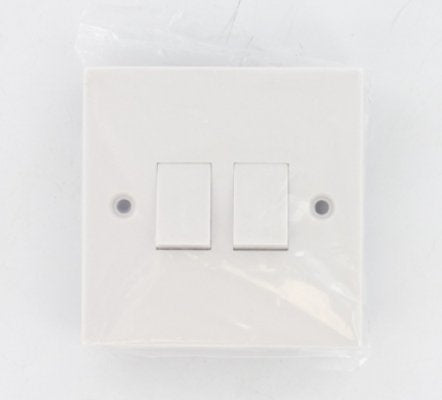 STATUS TWIN / 2 GANG 2 WAY LIGHT SWITCH. S2G2WLS10 \\\KD02958