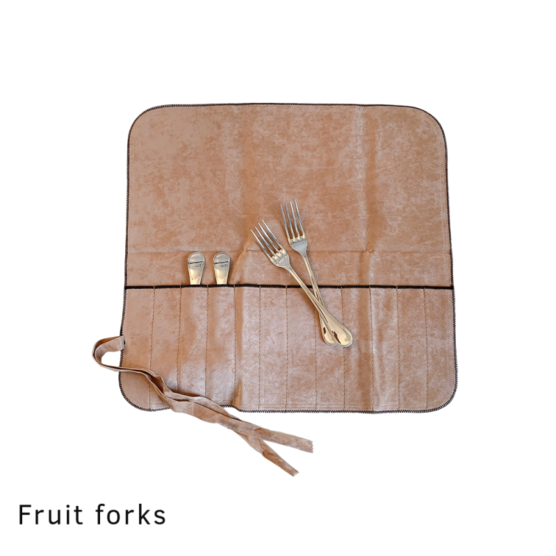 HAGERTY SILVER GUARD (CUTLERY ROLL - 12 FRUITS / FISH FORKS) 41.5 X 40 CM. A119005 \\\KD05036