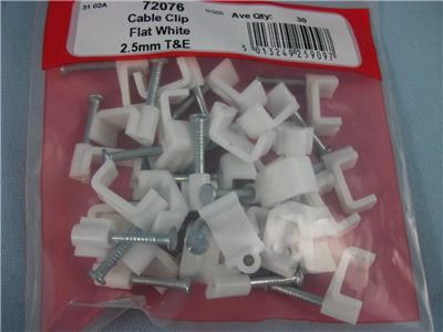 STAR PACK 28 CABLE CLIP FLAT WHITE 2.5MM FOR TWIN & EARTH. 72076 \\\KD10304