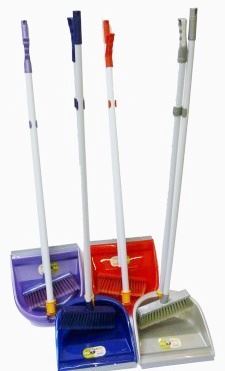FOLDABLE LONG DUSTPAN & BRUSH. TP158 \\\KD10805