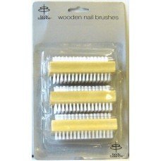 PACK OF 3 WOODEN NAIL BRUSHES. PC3250 \\\KD12547
