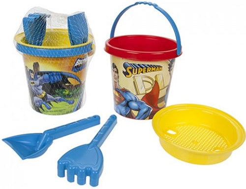 ASSORTED BATMAN OR SUPERMAN BUCKET & SPADE BEACH SET. PI013004 \\\KD15542
