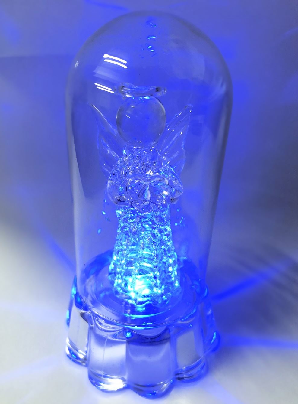 CHRISTMAS LIGHT UP ANGEL IN DOME. HBE011 \\\KD17339
