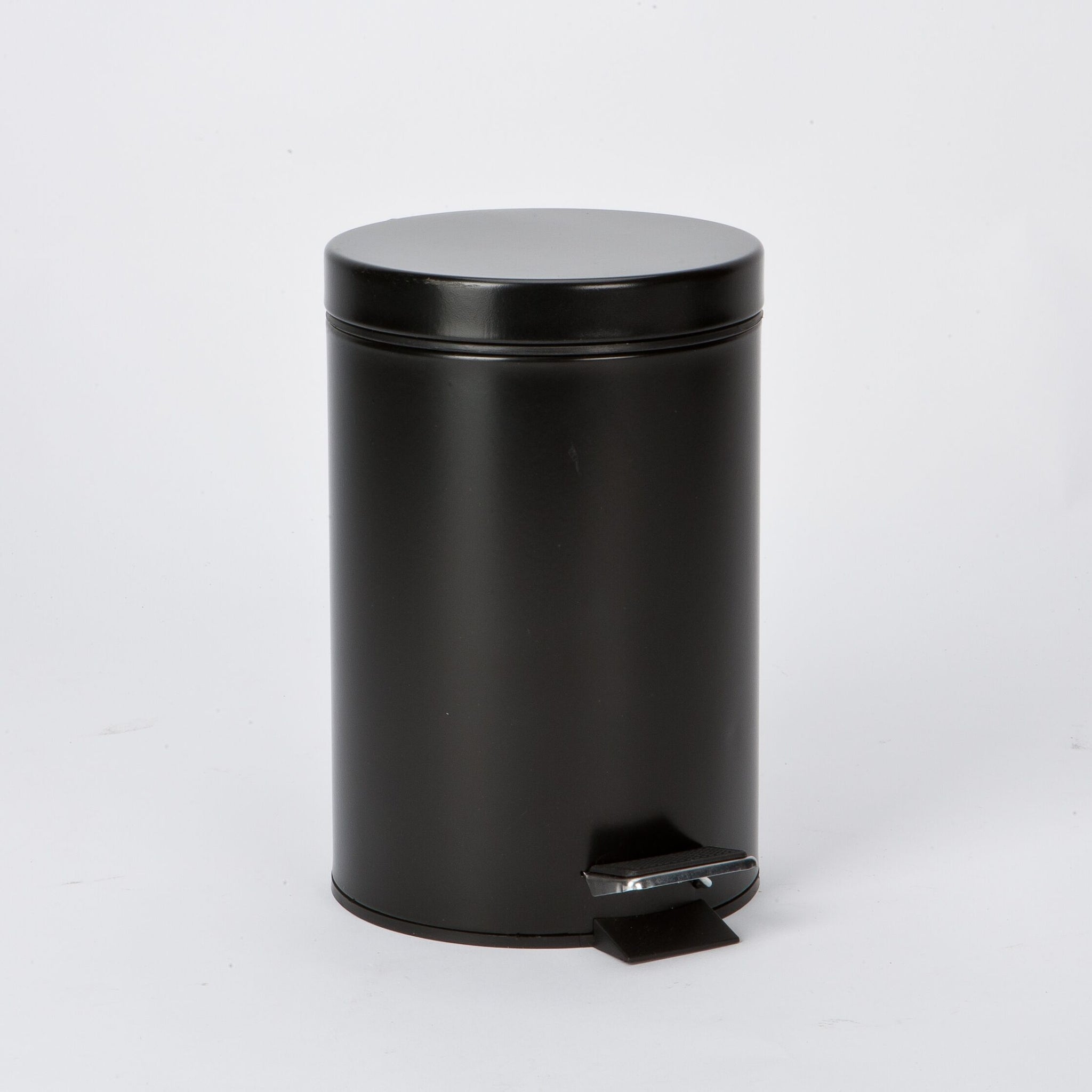 HIGHLANDS BLACK PEDAL BIN 3 LTR. BIN31 \\\KD24934