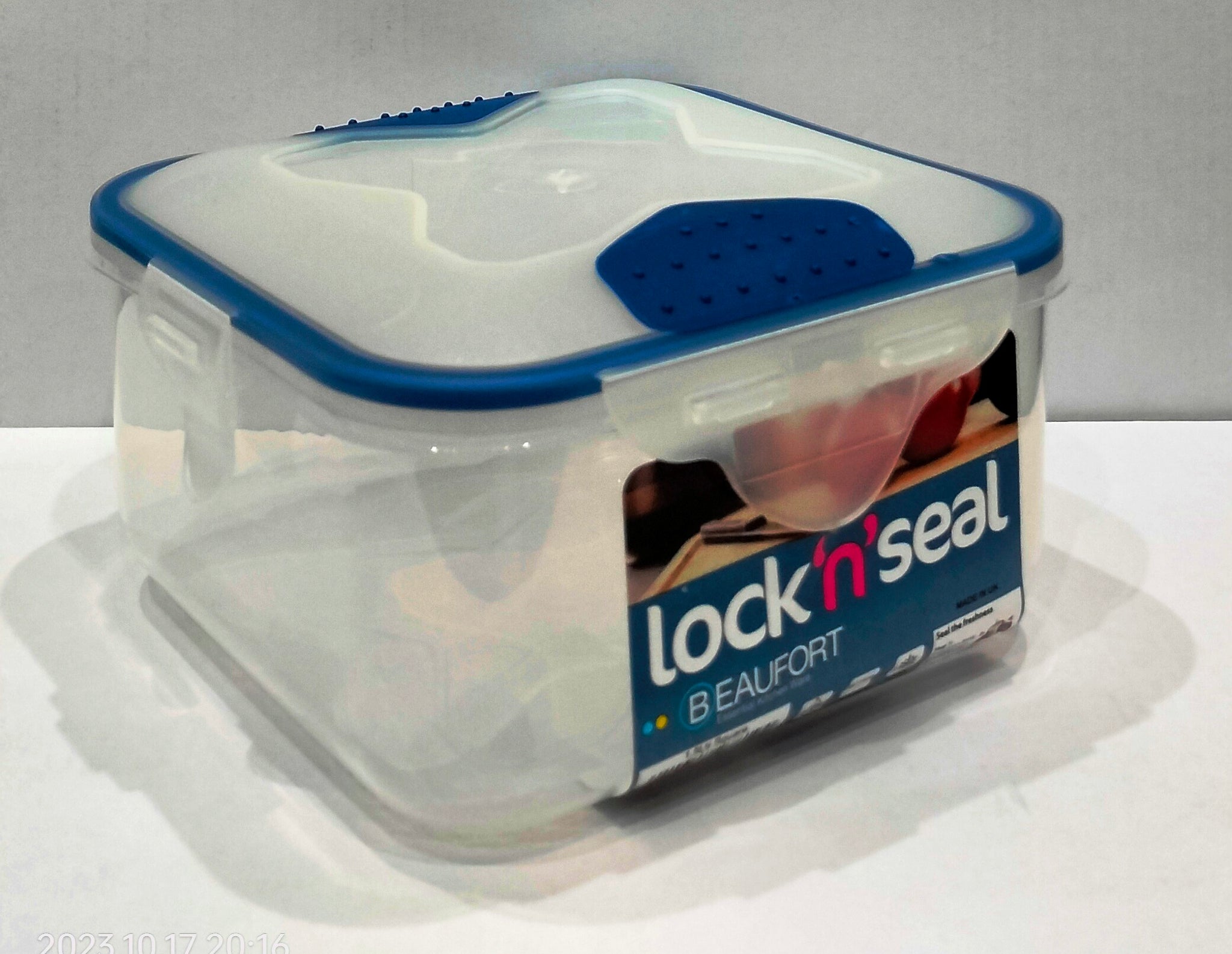 'LOCK 'N' SEAL SQUARE PLASTIC FOOD CONTAINER 1.5LTR'||'. '||'03067501201' \\\KD29210
