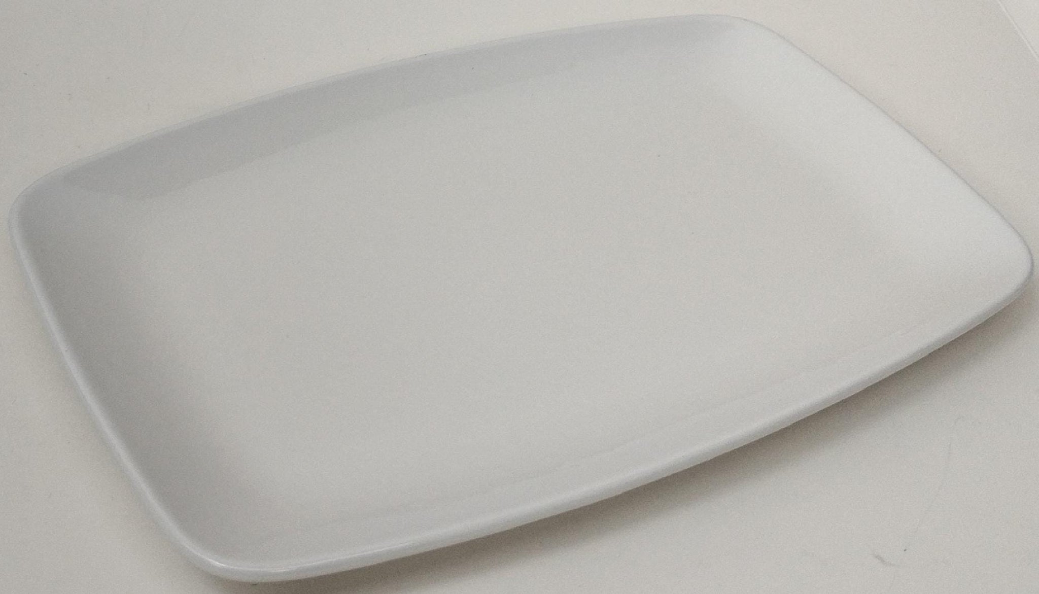 CARNABY ISLINGTON RECTANGULAR WHITE PORCELAIN SERVING PLATE 14" / 36CM. CRM1488GE \\\KD33564