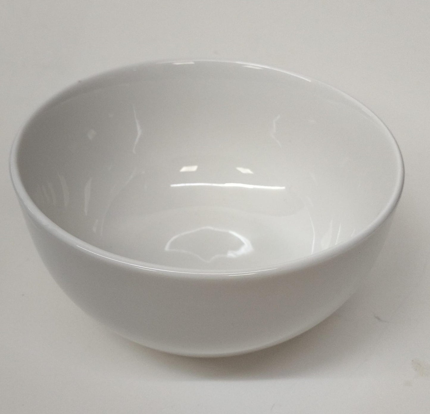 CARNABY ISLINGTON ROUND WHITE PORCELAIN CEREAL BOWL 5.5" / 14CM. CRM1483GE \\\KD33567