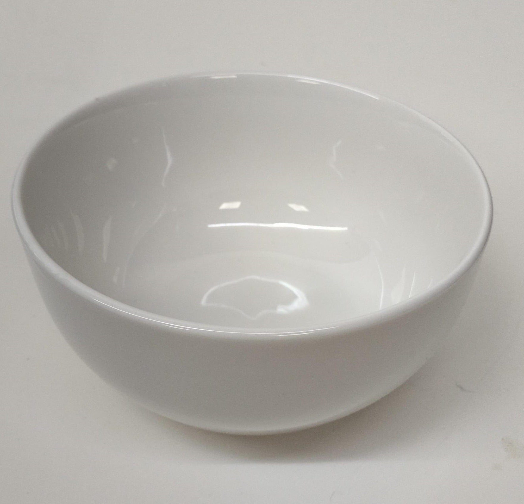 CARNABY ISLINGTON ROUND WHITE PORCELAIN CEREAL BOWL 5.5" / 14CM. CRM1483GE \\\KD33567