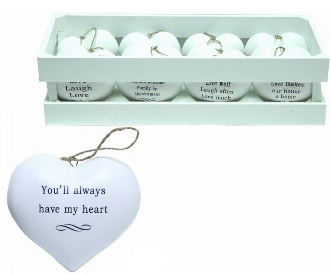 ASSORTED DESIGN WOODEN 3D HEARTS. TY8548 \\\TY8548